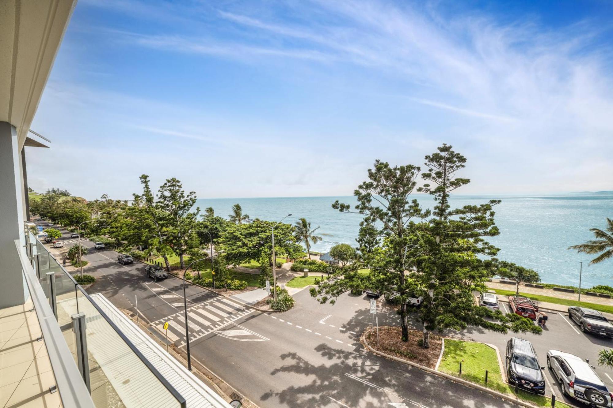 Salt Yeppoon Aparthotel Ngoại thất bức ảnh